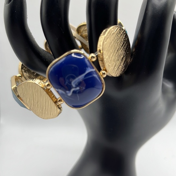 14th $ Union Gold tone Bracelet - Picture 2 of 9